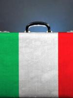 Continua la fuga degli italiani all'estero, in un anno +15% ed è boom specie tra i giovani Continua la fuga degli italiani all'estero, in un anno +15% ed è boom specie tra i giovani