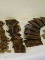 Spari, droga e arresti Spari, droga e arresti