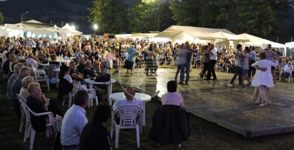 Sicurezza, decoro urbano, regole per mercati e mercatini, chiringuito e feste in collina: summit Confcommercio-Comune Sicurezza, decoro urbano, regole per mercati e mercatini, chiringuito e feste in collina: summit Confcommercio-Comune