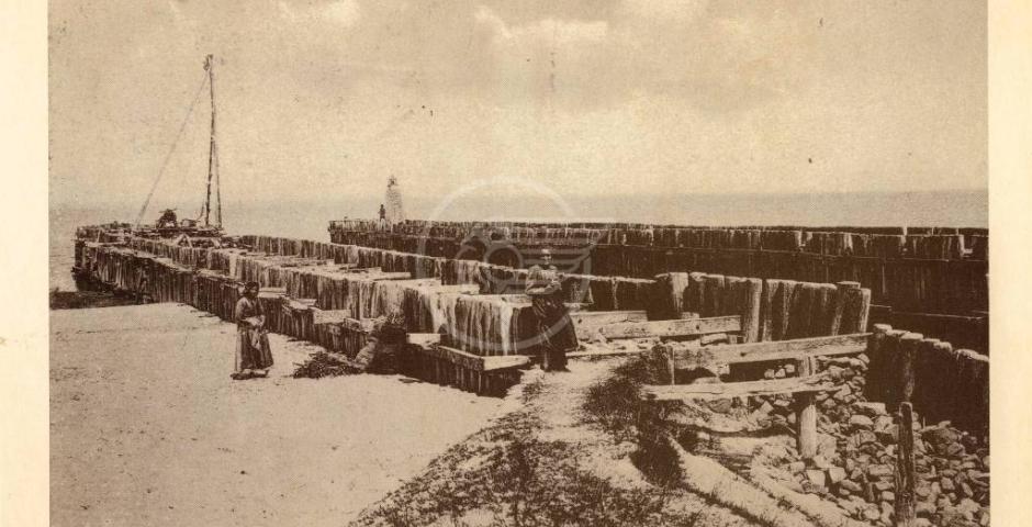 La storia del porto La storia del porto