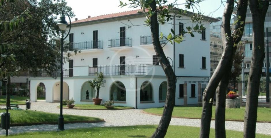 In vendita Villa Mussolini In vendita Villa Mussolini