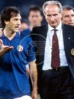 Il mondo del calcio piange Azeglio Vicini Il mondo del calcio piange Azeglio Vicini