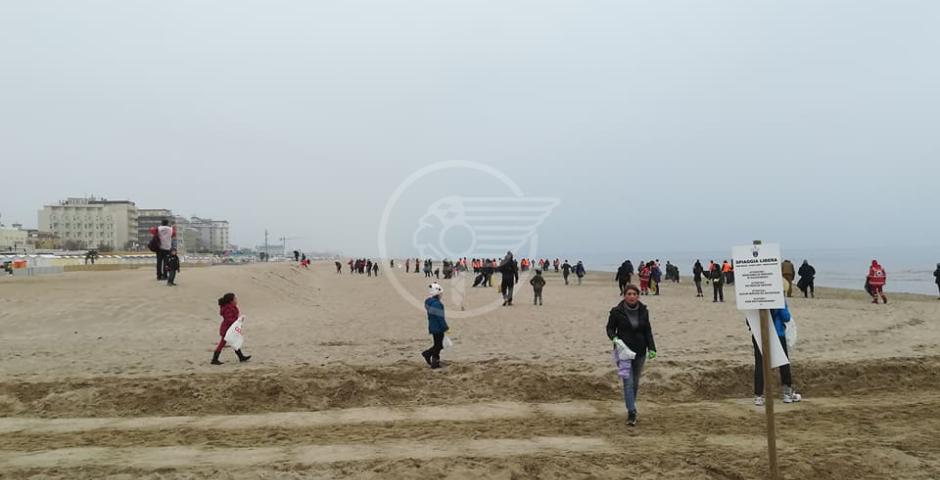 Italia Nostra dà una mano al mare della Perla Italia Nostra dà una mano al mare della Perla