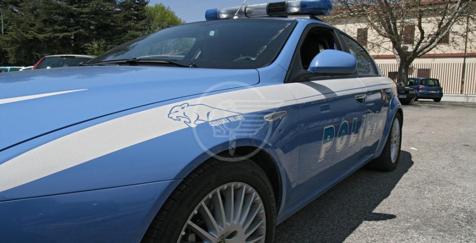 Algerini irregolari in Italia beccati dalla Polizia Algerini irregolari in Italia beccati dalla Polizia