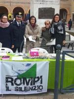 Uno spazio per accogliere donne vittime di violenza Uno spazio per accogliere donne vittime di violenza