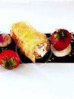 Il gluten free dello chef Le Rose oggi dedicato al cannolo Il gluten free dello chef Le Rose oggi dedicato al cannolo