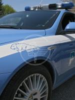 La Polizia acciuffa due ladri dopo il furto in spiaggia La Polizia acciuffa due ladri dopo il furto in spiaggia