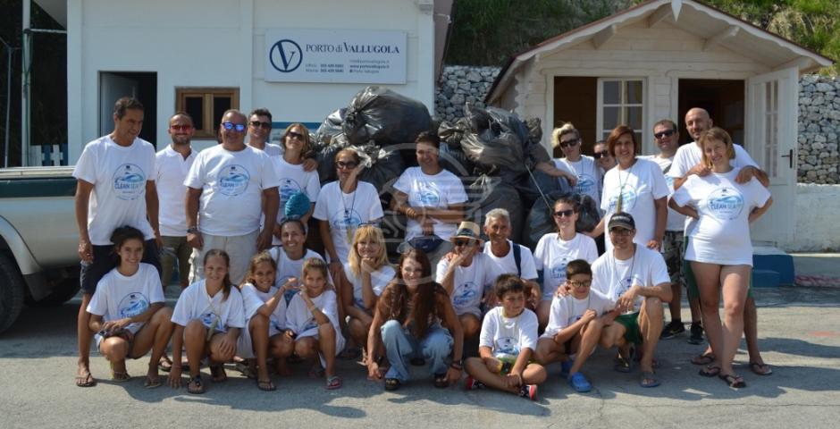 Raccolti 200 chili di rifiuti Raccolti 200 chili di rifiuti