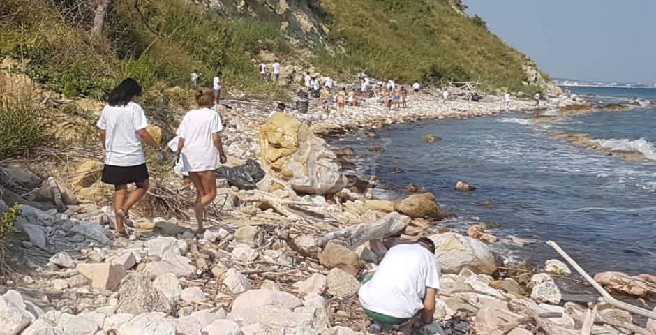 Raccolti 200 chili di rifiuti Raccolti 200 chili di rifiuti