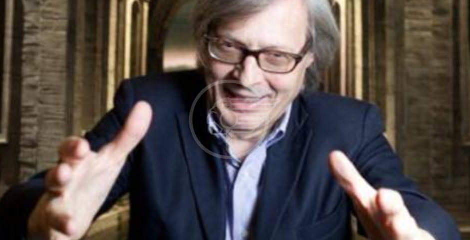 Sgarbi va a scuola di calcio  dal Berlusca Sgarbi va a scuola di calcio  dal Berlusca