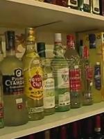 Alcol a minorenni, minimarket a rischio chiusura Alcol a minorenni, minimarket a rischio chiusura