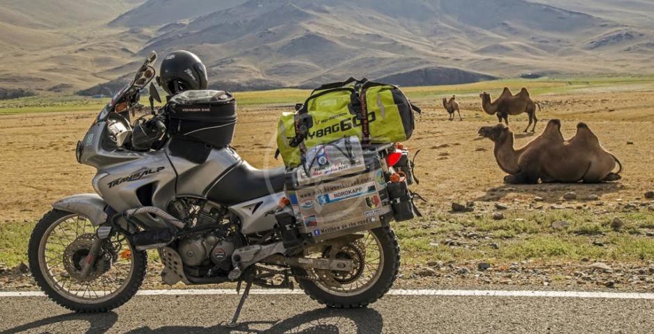 Matteo Nanni, missione India. L'avventura continua Matteo Nanni, missione India. L'avventura continua