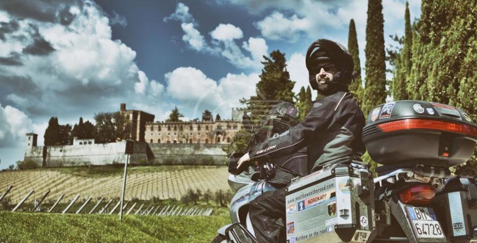 Matteo Nanni, missione India. L'avventura continua Matteo Nanni, missione India. L'avventura continua