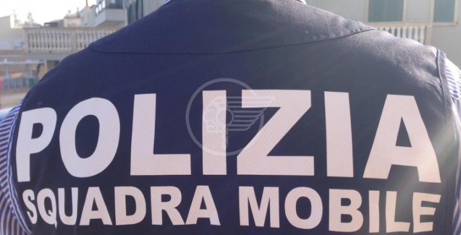 Ex mogli nel mirino, due arresti della Mobile Ex mogli nel mirino, due arresti della Mobile