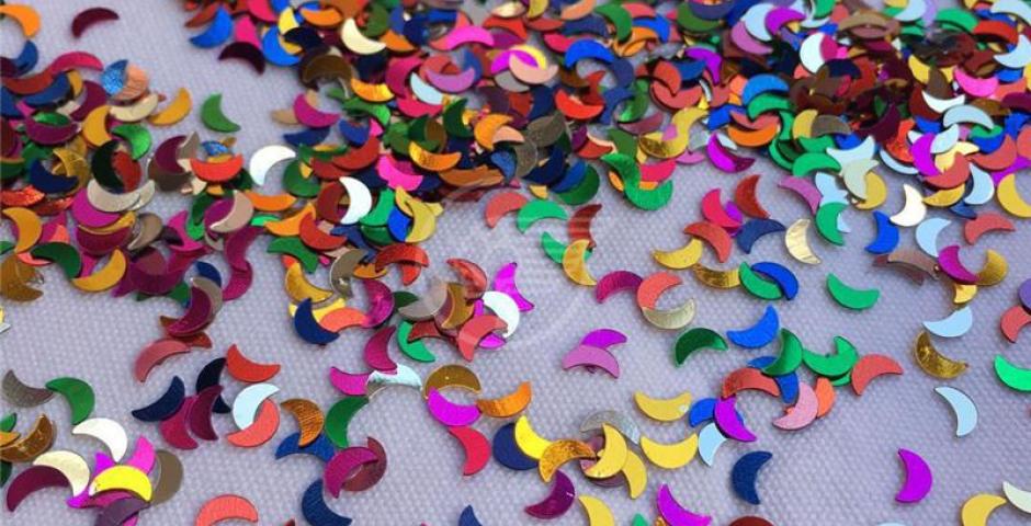 Niente coriandoli di plastica a Carnevale, multe a chi sgarra Niente coriandoli di plastica a Carnevale, multe a chi sgarra