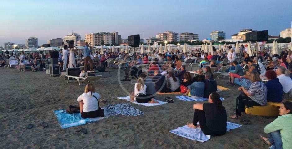 Un'alba speciale con l'Orchestra di Fiati di Mondaino Un'alba speciale con l'Orchestra di Fiati di Mondaino