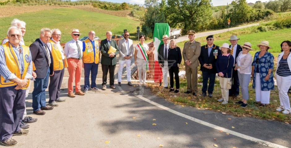 Scoperta targa bilingue sul Ponte Bailey di Verucchio Scoperta targa bilingue sul Ponte Bailey di Verucchio