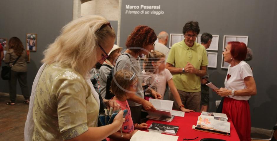 Inaugurata la mostra di Marco Pesaresi Inaugurata la mostra di Marco Pesaresi