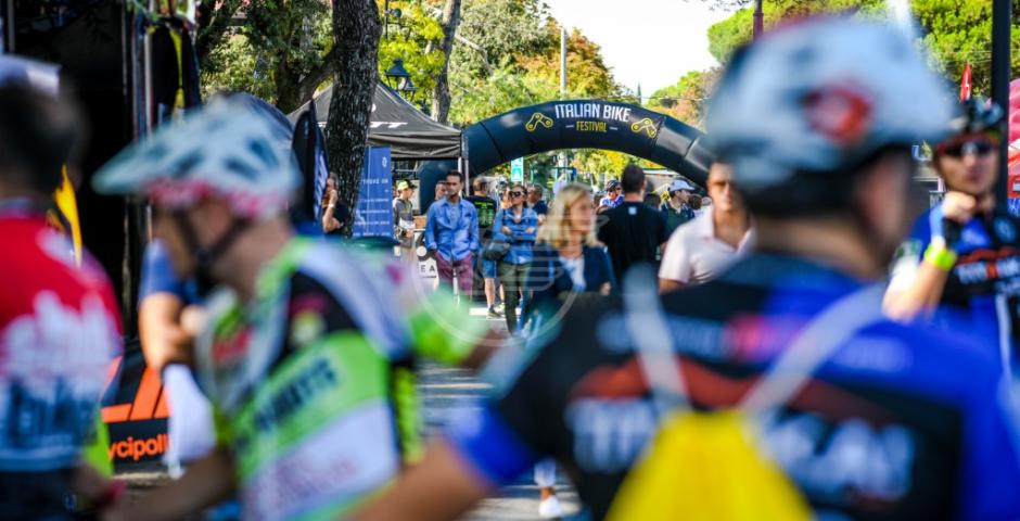 Italian Bike Festival con i grandi del ciclismo Italian Bike Festival con i grandi del ciclismo