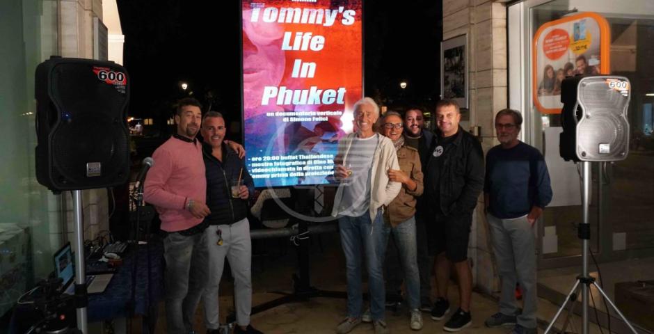 La storia di Tommy proiettata solo in verticale La storia di Tommy proiettata solo in verticale