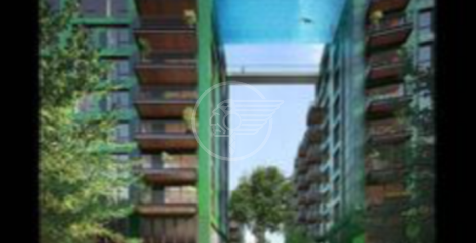 Incredibile la Piscina che collega due grattacieli! Incredibile la Piscina che collega due grattacieli!