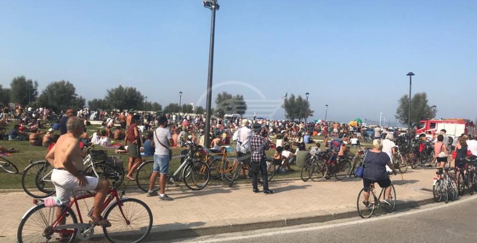 E' già pienone per l'Air show delle Frecce E' già pienone per l'Air show delle Frecce