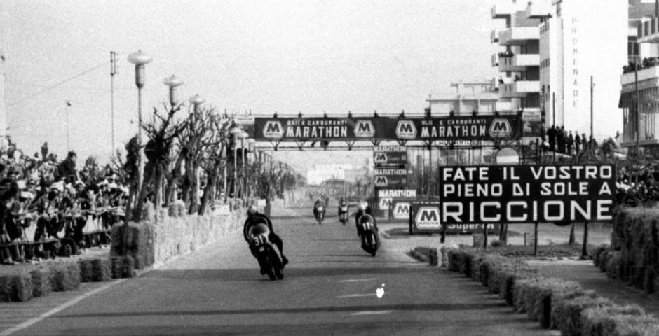 Con "Pulsioni" il fenomeno del motociclismo Con "Pulsioni" il fenomeno del motociclismo