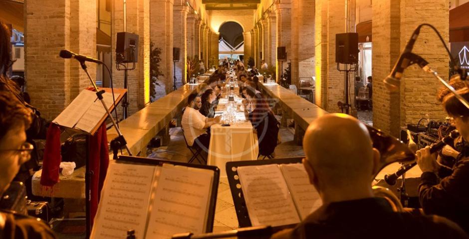 Romagna Osteria e Brigata del Diavolo alla Vecchia Pescheria Romagna Osteria e Brigata del Diavolo alla Vecchia Pescheria