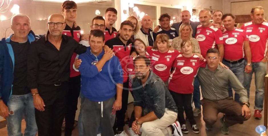 Il calcio aiuta i ragazzi di "Crescere Insieme" Il calcio aiuta i ragazzi di "Crescere Insieme"