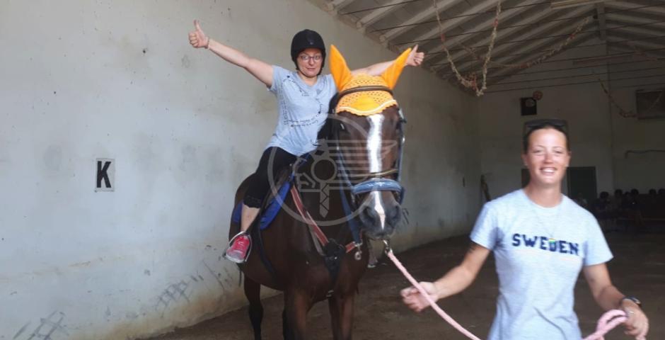 Ippoterapia, primo dei sei incontri a S. Giovanni Ippoterapia, primo dei sei incontri a S. Giovanni