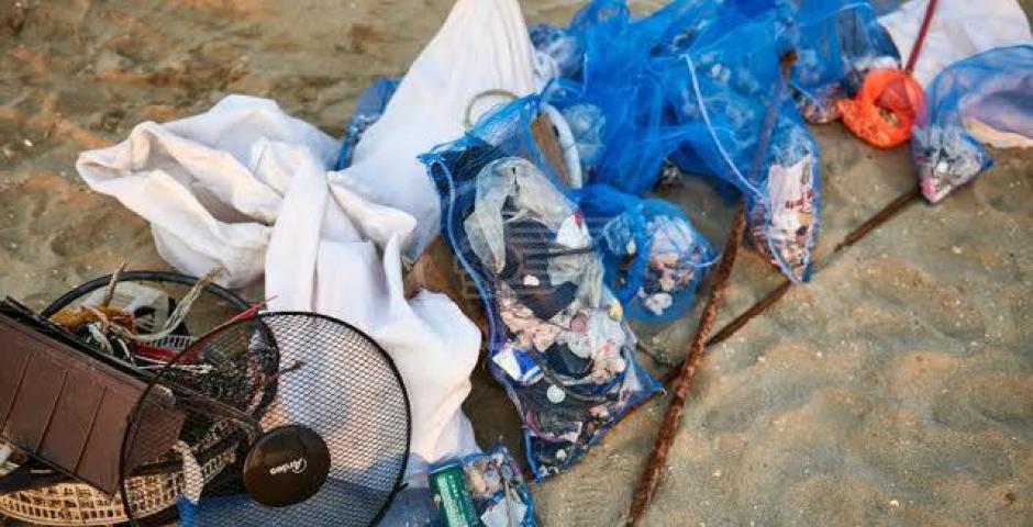 Spiaggia libera ripulita: missione compiuta Spiaggia libera ripulita: missione compiuta