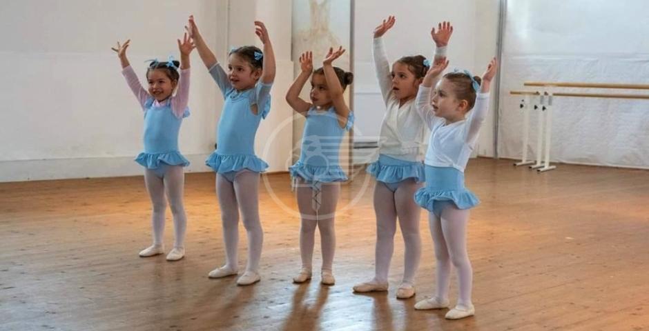 Danza classica e atmosfere giapponesi al Borgo S. Giovanni Danza classica e atmosfere giapponesi al Borgo S. Giovanni