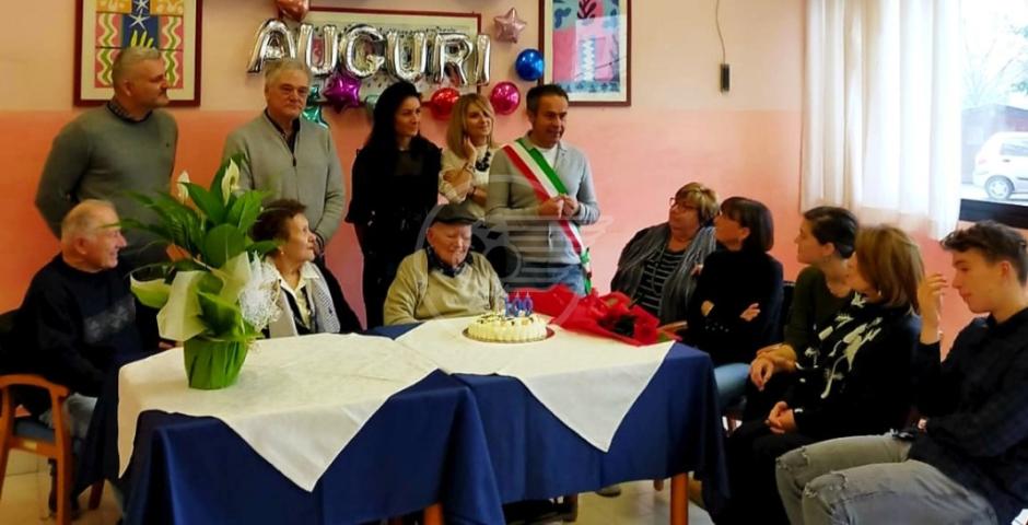 San Giovanni: un secolo di vita per Delfo Stefanini San Giovanni: un secolo di vita per Delfo Stefanini