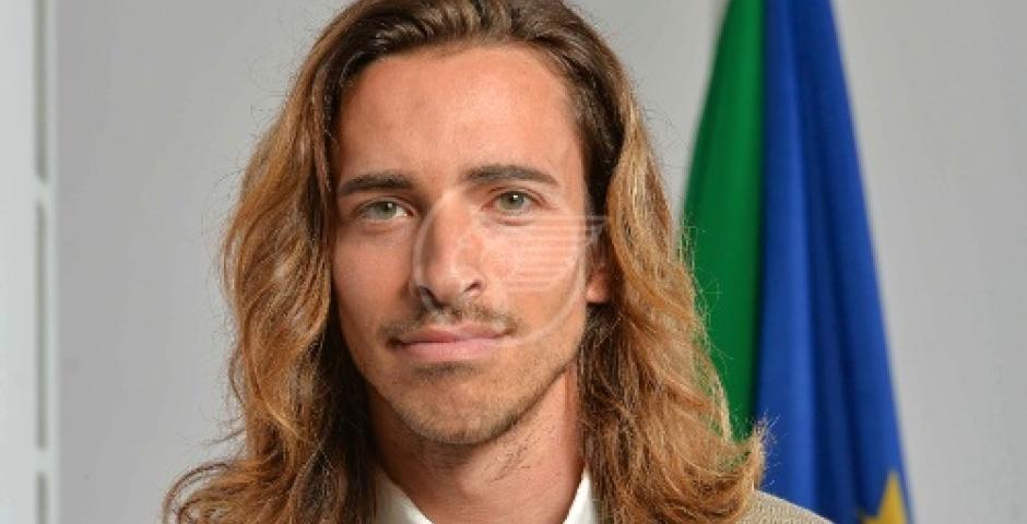 "Sulle spiagge Bonaccini ha smentito Gnassi. E il nostro sindaco tace?" "Sulle spiagge Bonaccini ha smentito Gnassi. E il nostro sindaco tace?"