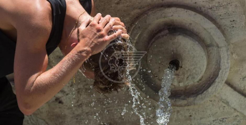 Emergenza caldo: occhio agli anziani. I consigli utili Emergenza caldo: occhio agli anziani. I consigli utili