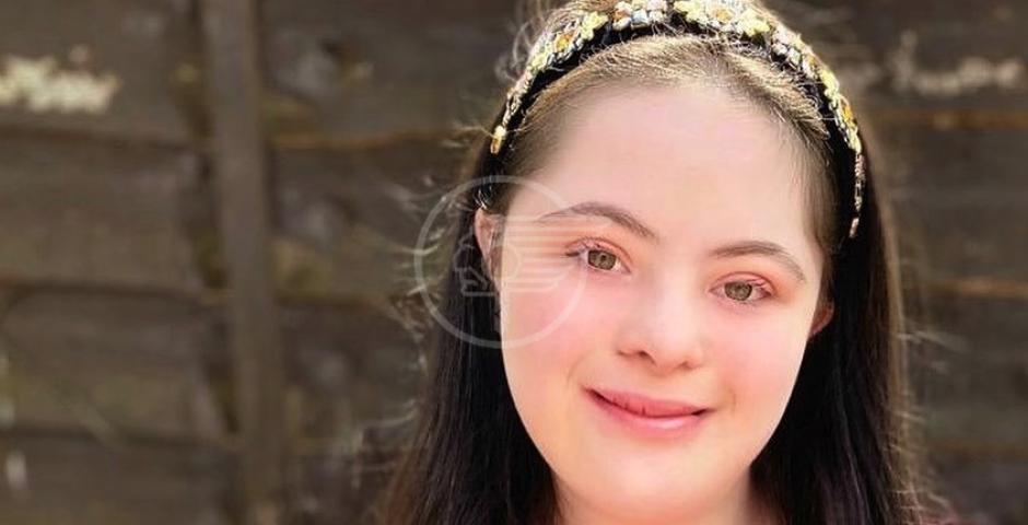 Ellie Goldstein per Gucci. La vera bellezza, “ciò che tutti sanno cosa sia” Ellie Goldstein per Gucci. La vera bellezza, “ciò che tutti sanno cosa sia”