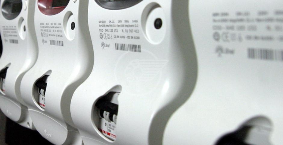 Luce +15,6%, gas +11,4%: stangata in arrivo per le famiglie Luce +15,6%, gas +11,4%: stangata in arrivo per le famiglie