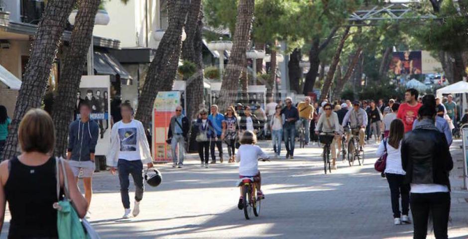 Fratelli d'Italia: "Sostegno alle proposte per risollevare Viale Ceccarini" Fratelli d'Italia: "Sostegno alle proposte per risollevare Viale Ceccarini"