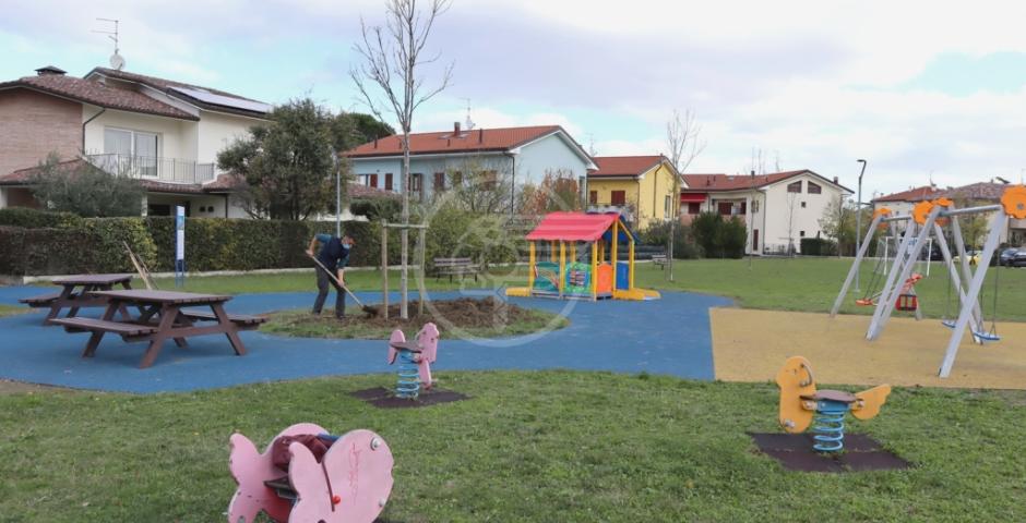 Completati i lavori al parco in via del Biancospino Completati i lavori al parco in via del Biancospino