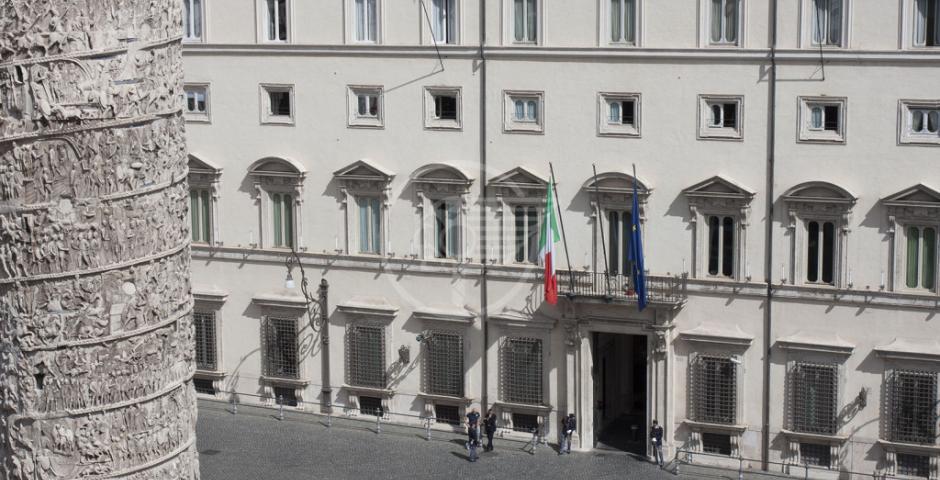 Decreto Covid, ok dal Cdm: stop agli spostamenti tra regioni fino al 27 marzo Decreto Covid, ok dal Cdm: stop agli spostamenti tra regioni fino al 27 marzo