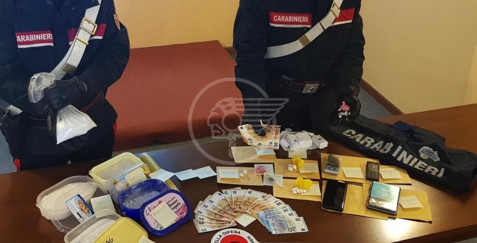 Spacciatore nella rete dell'Arma: ai domiciliari in attesa di processo Spacciatore nella rete dell'Arma: ai domiciliari in attesa di processo