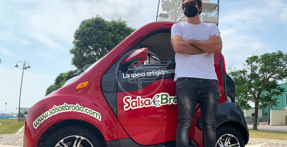 La nuova Kitty Cargo per le consegne di "Salsa & Brodo" in Riviera La nuova Kitty Cargo per le consegne di "Salsa & Brodo" in Riviera