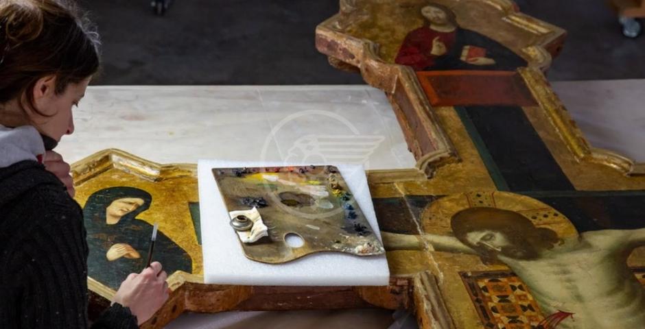 "L'oro di Giovanni": un mostra di Fondazione Carim dedicata al Maestro del 300 "L'oro di Giovanni": un mostra di Fondazione Carim dedicata al Maestro del 300