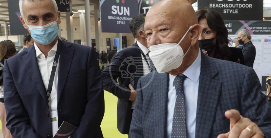 Inaugurato il TTG, i vertici del turismo al taglio del nastro Inaugurato il TTG, i vertici del turismo al taglio del nastro