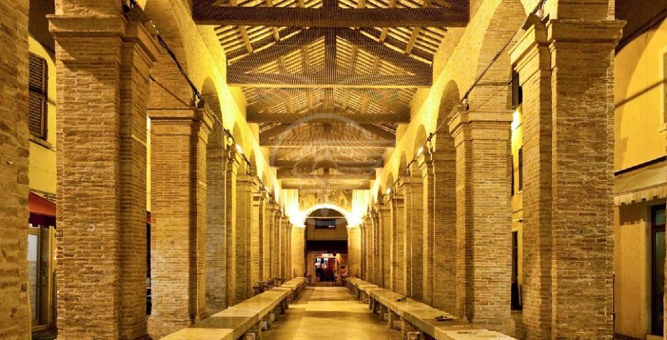 Multa a un locale della Vecchia Pescheria per aver venduto alcolici ad una minorenne Multa a un locale della Vecchia Pescheria per aver venduto alcolici ad una minorenne