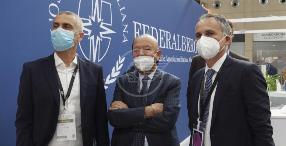 Inaugurato il TTG, i vertici del turismo al taglio del nastro Inaugurato il TTG, i vertici del turismo al taglio del nastro