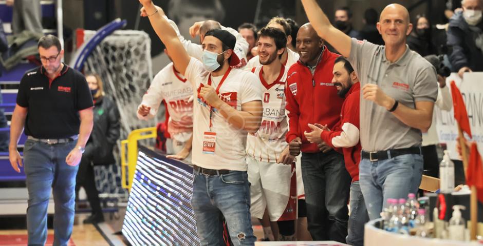 Basket: Rbr "demolisce" Giulianova con 6 giocatori in doppia cifra Basket: Rbr "demolisce" Giulianova con 6 giocatori in doppia cifra