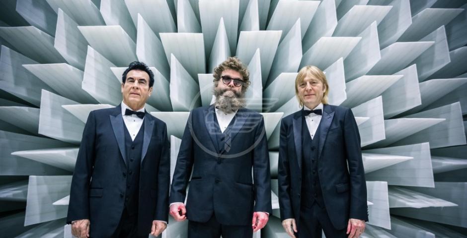 "Punk da balera", domenica 13 marzo il concerto degli eclettici Extraliscio "Punk da balera", domenica 13 marzo il concerto degli eclettici Extraliscio