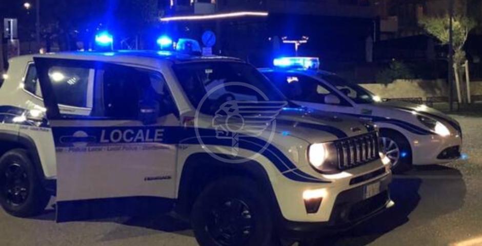 Atti osceni nei pressi di una discoteca: sessantenne finisce nei guai Atti osceni nei pressi di una discoteca: sessantenne finisce nei guai