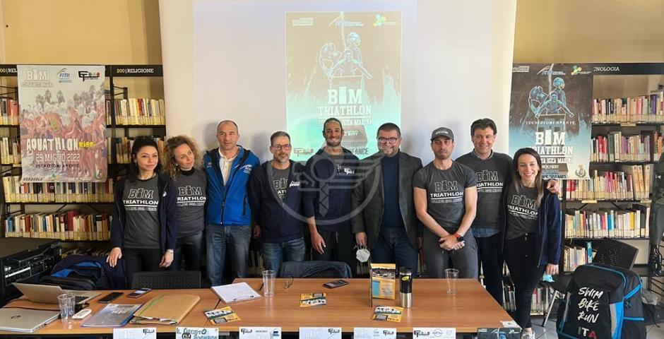 ASD Elite Team Italia: "vernice" alla Biblioteca comunale "Panzini" ASD Elite Team Italia: "vernice" alla Biblioteca comunale "Panzini"